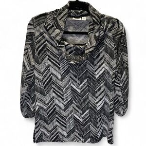Kim Rogers Black and Gray Patterned Top
